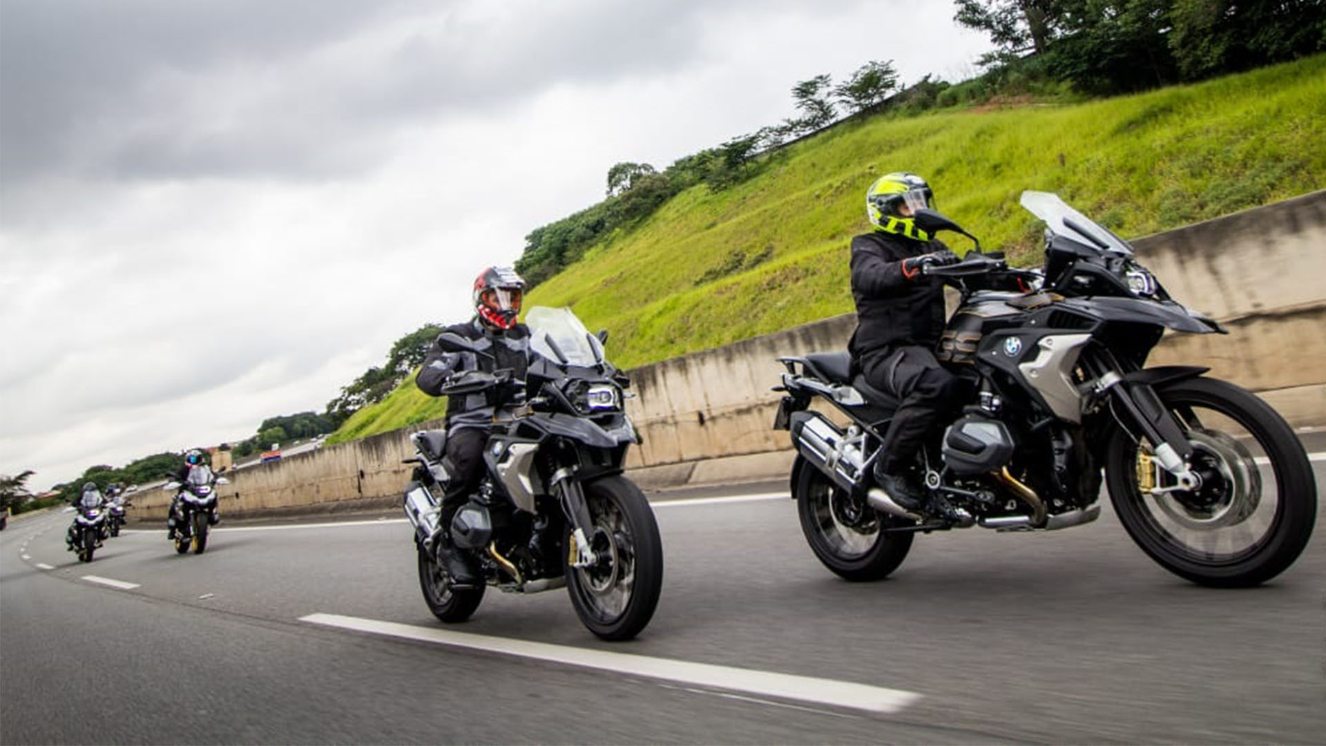 Bora acelerar uma BMW GS 1250?