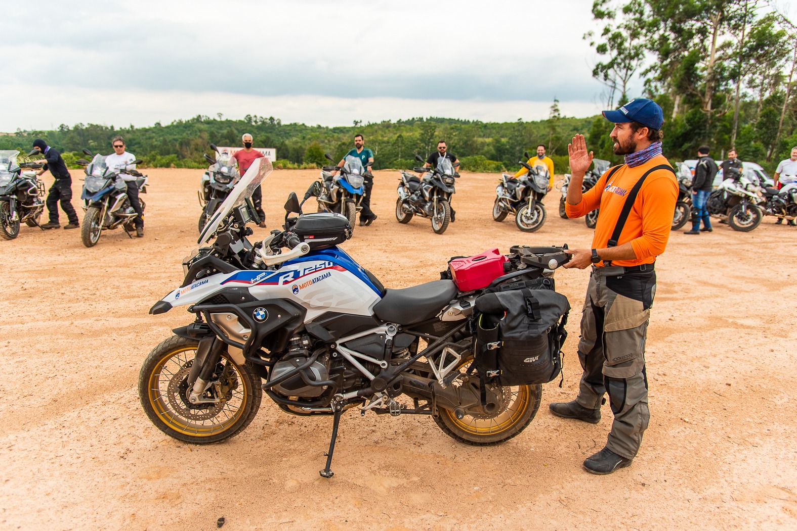 Acessórios para moto durante viagem