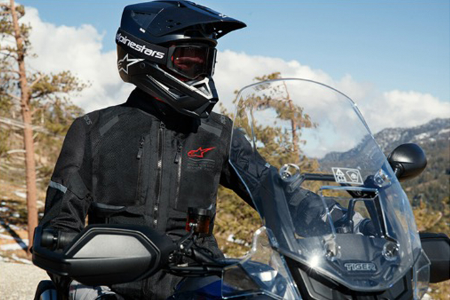 moto de viagem para casal - segurança em Primeiro Lugar