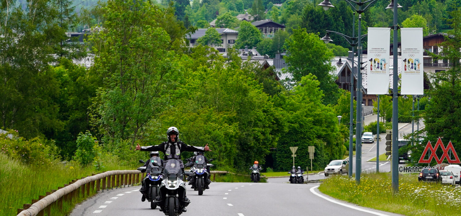 MotoNomads – Tour Alpes 8